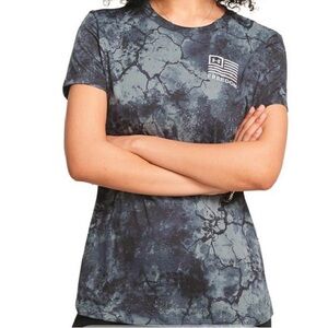 NEW Under Armour Women's Freedom Amp AOP Tee Size S Blue Color.